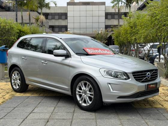 VOLVO XC60 2.0 T5 MOMENTUM GASOLINA 4P AUTOMÁTICO VOLVO XC60 2.0 T5 MOMENTUM GASOLINA 4P AUTOMÁTICO